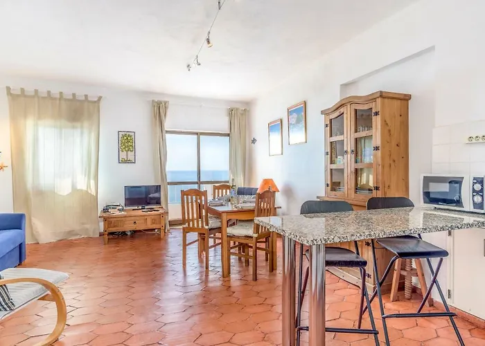 Daire Flh Da With Balcony